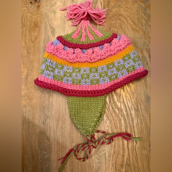 Pink and Green Layered Crochet Hat w Scalloped Edges 100% Cotton Made in Nepal - Picture 1 of 4